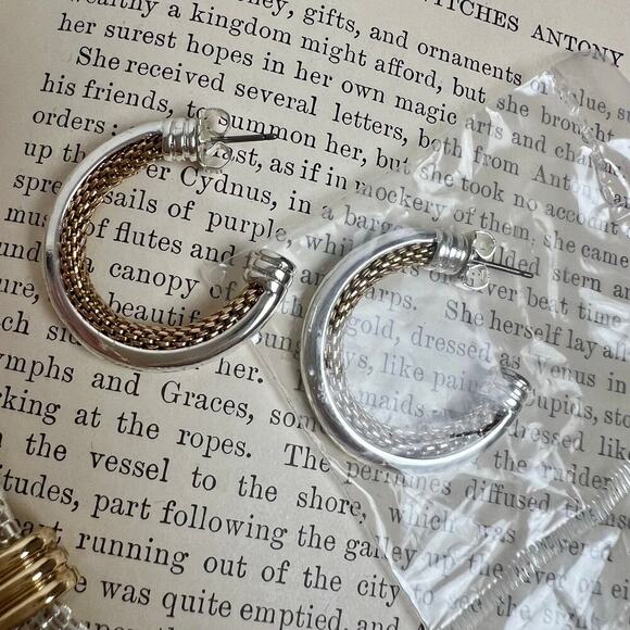 NEW Vintage 80s NRQ Lariat Silver and Gold Necklace Hoop Earrings Jewelry Set - Picture 6 of 15